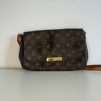 Louis Vuitton Monogram Favorite MM Crossbody Bag