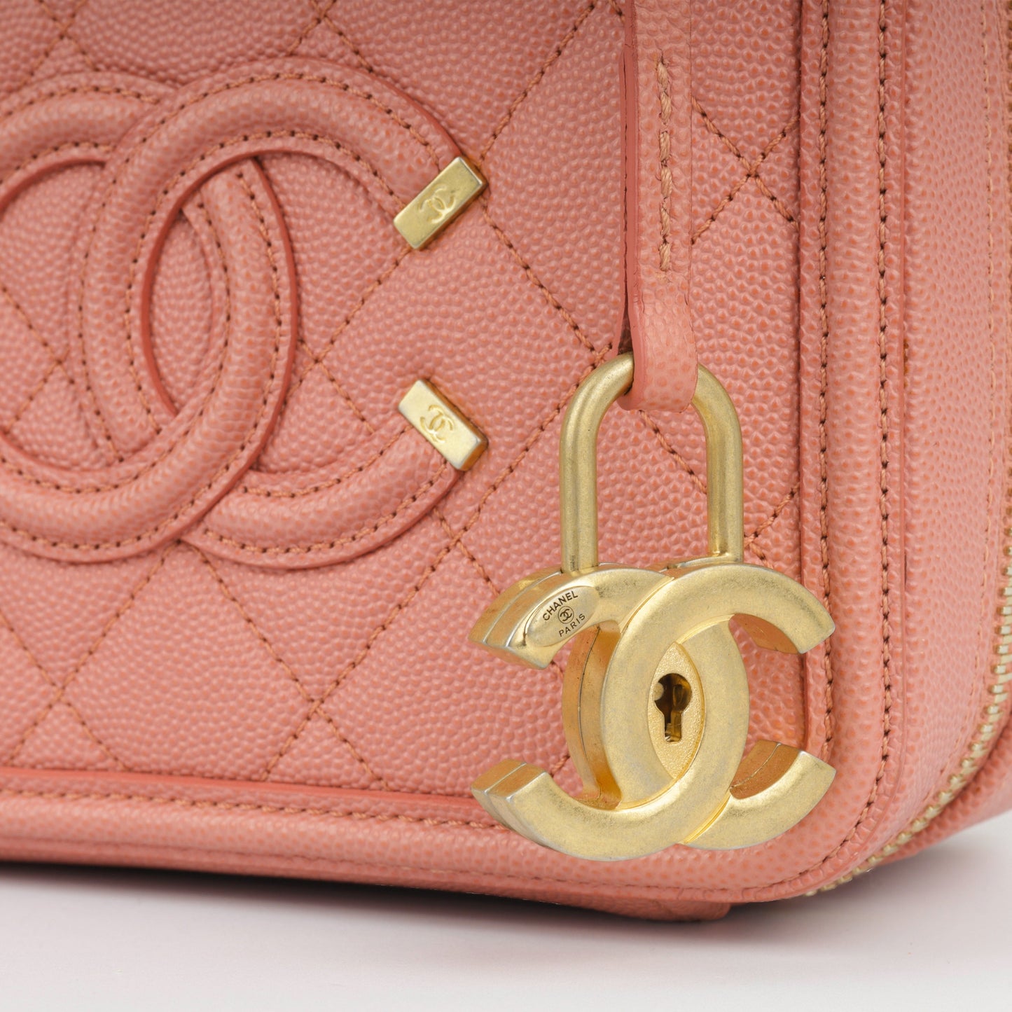 Filigree CC Vanity Case - Mini