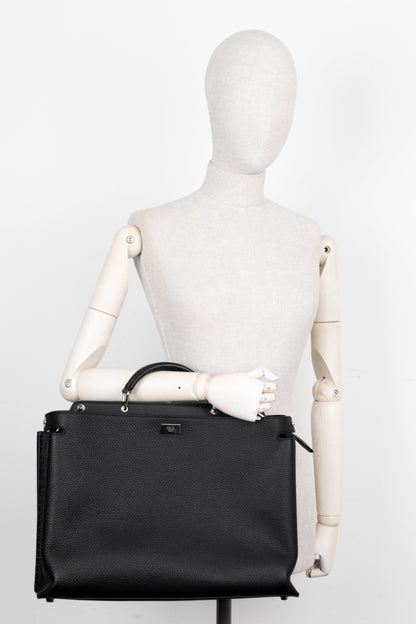 FENDI Peekaboo Iconic Essential Black