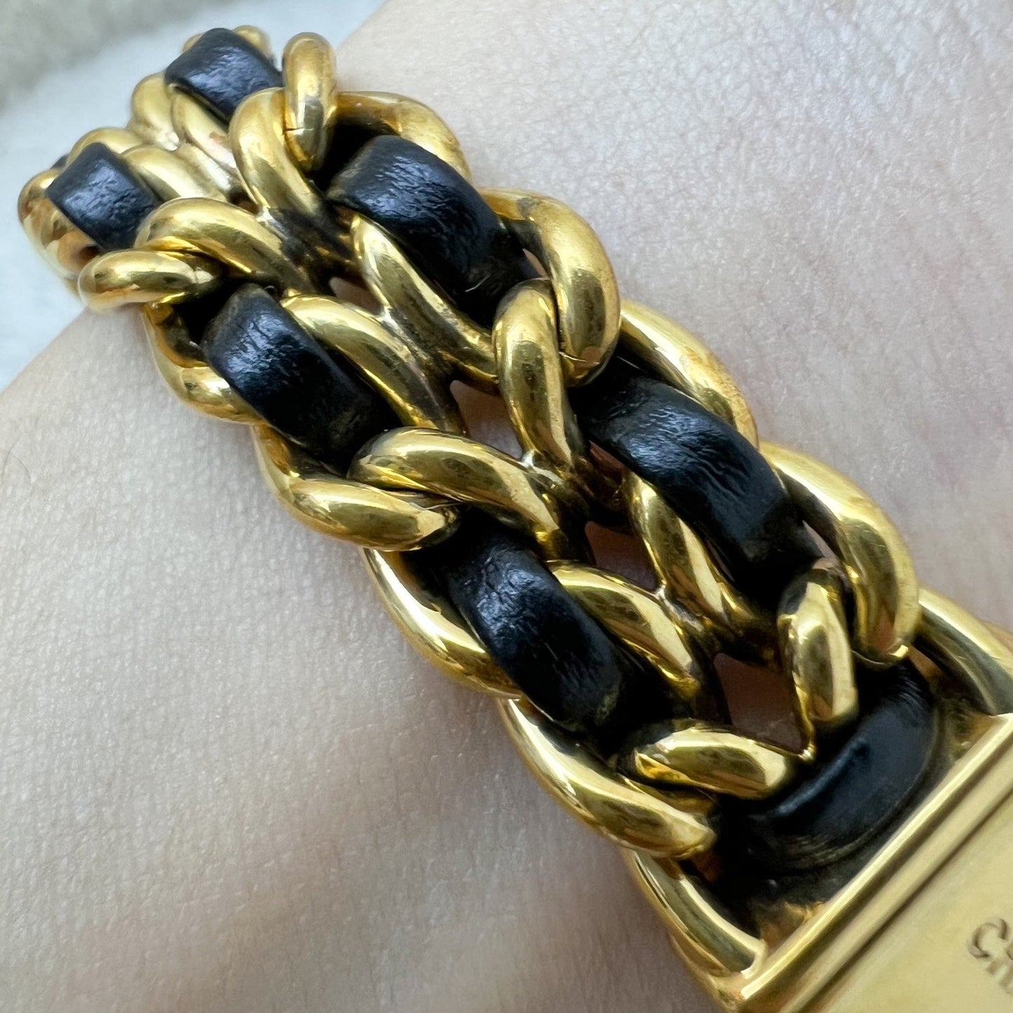 Chanel Vintage Premiere Watch in 24K Gold Plated HW and Black Leather Size M