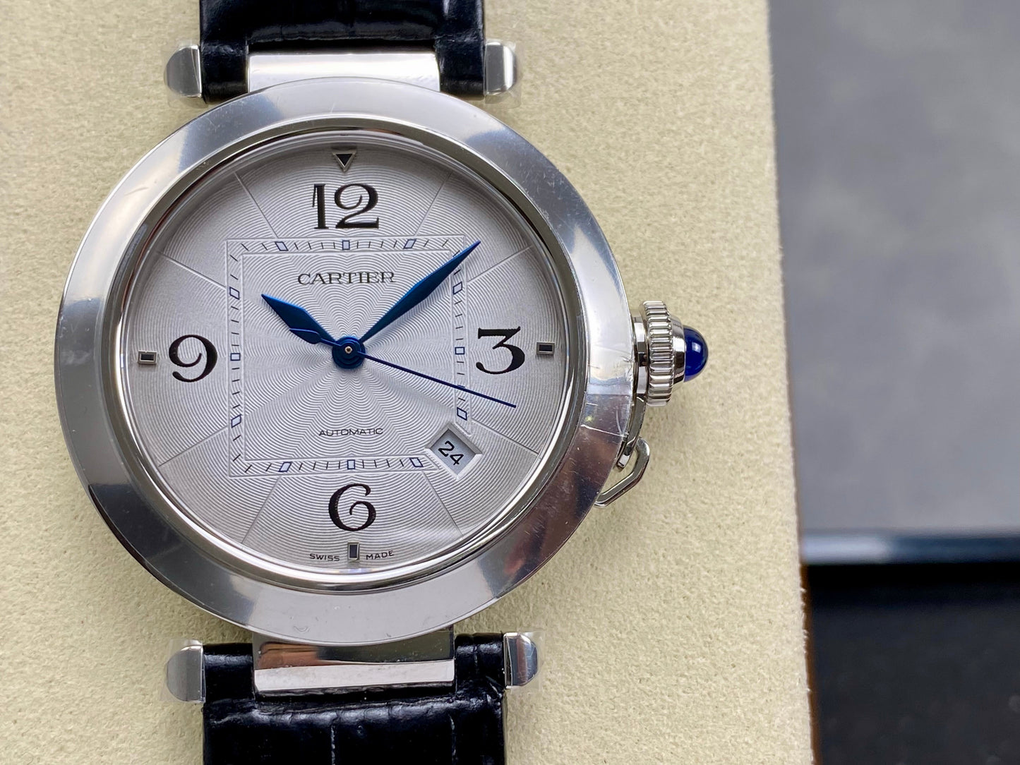 Pasha 41 mm mechanical silver white dial black leather