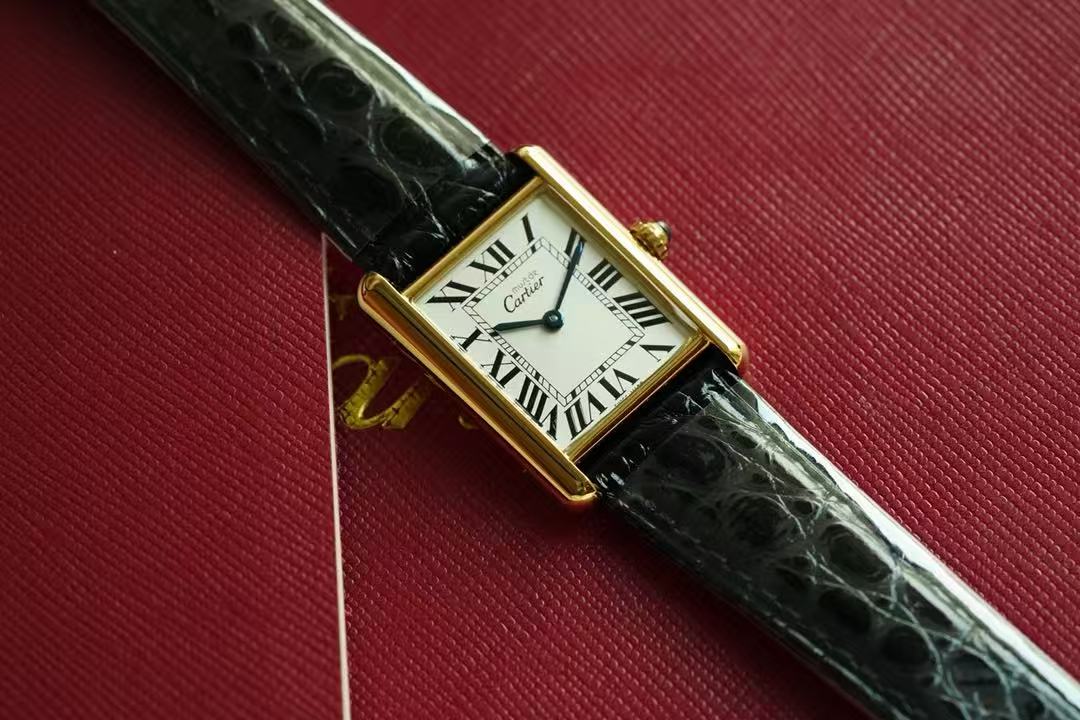 TANK MUST QUARTZ 30MM GOLD PLATED CASE LEATHER IVORY DIAL