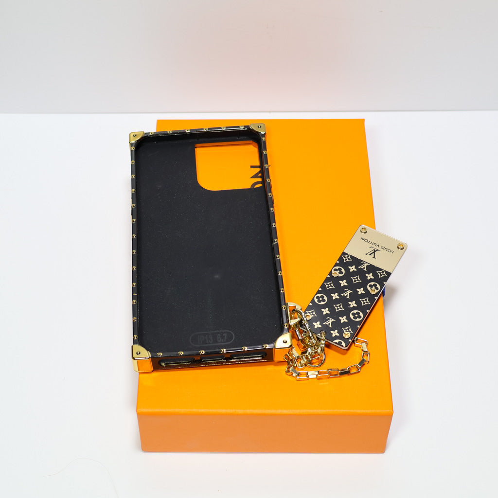 Reverse Golden Monogram Lv Eye Trunk Iphone Case For 11 12 13 14 15 16 Pro Max Plus Series / 18 Pro / 18 Pro Max