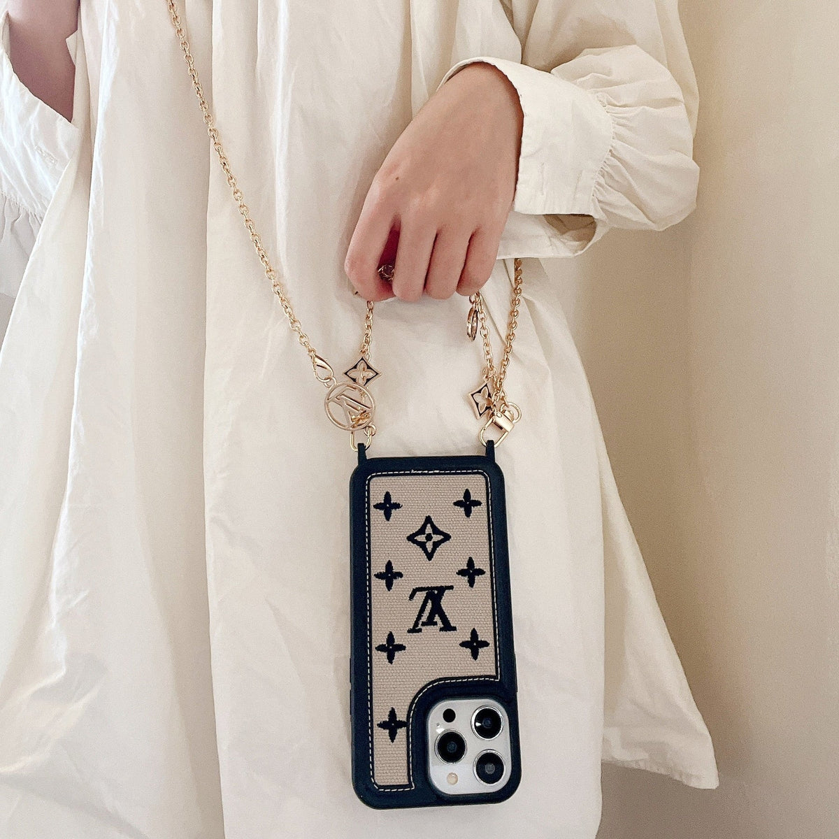 Fabric Leather Crossbody Chain Iphone Case With Ornament Charm / 18 Pro / 18 Pro Max