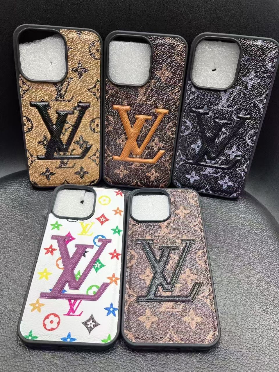 Stylish Louis Vuitton Phone Cover Logo Initial For Iphone 13-16 Pro Max / 18 Pro / 18 Pro Max