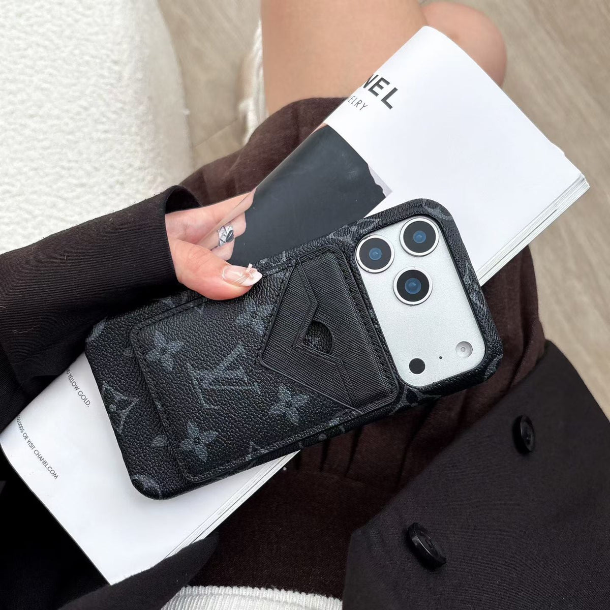 Lv Magsafe Magnet Card Holder Phone Case For Iphone 13-17 / Pro / Pro Max / Plus / Air / 18 Pro / 18 Pro Max