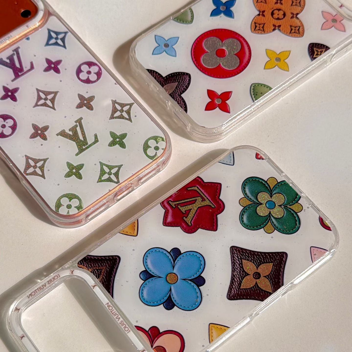 Multicolor Monogram White Lv Case Iphone 14-17 / Pro / Pro Max / 18 Pro / 18 Pro Max