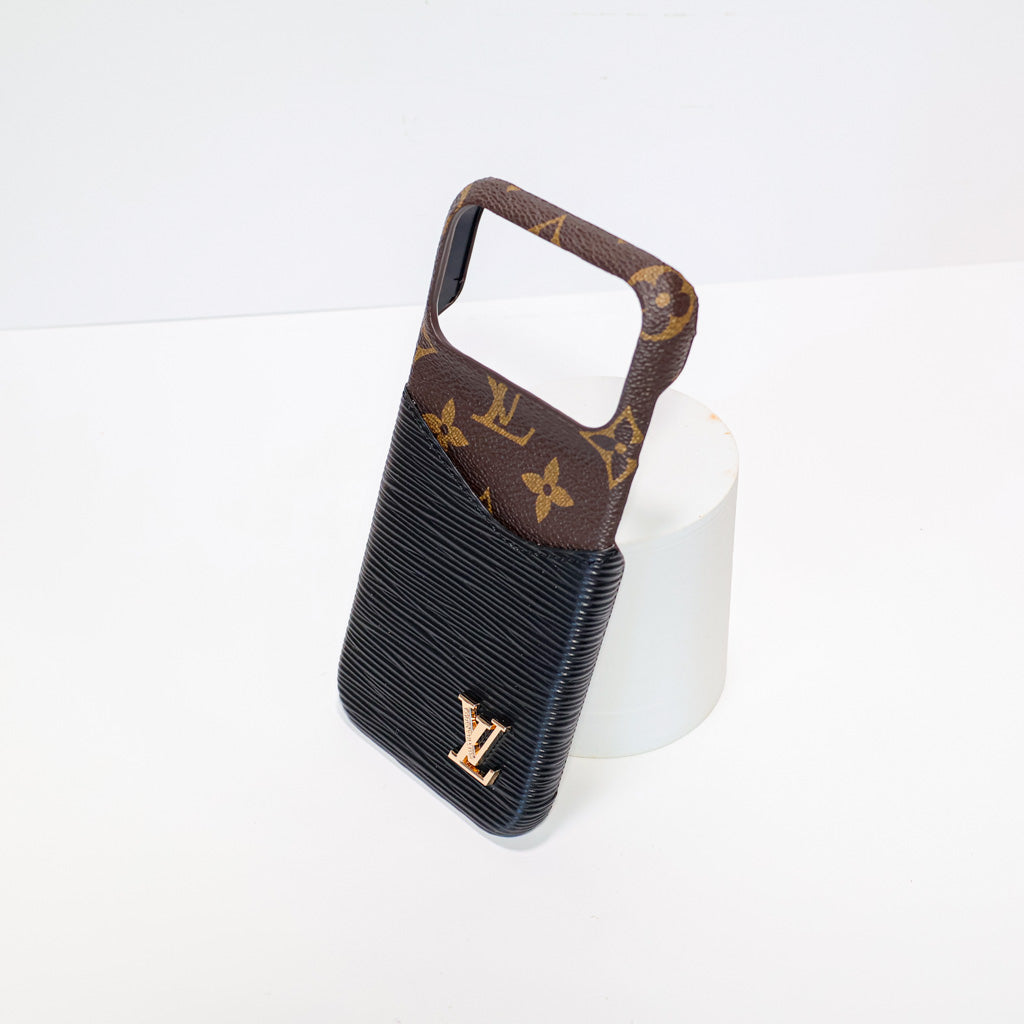 LV Case iPhone 17 Accent Leather