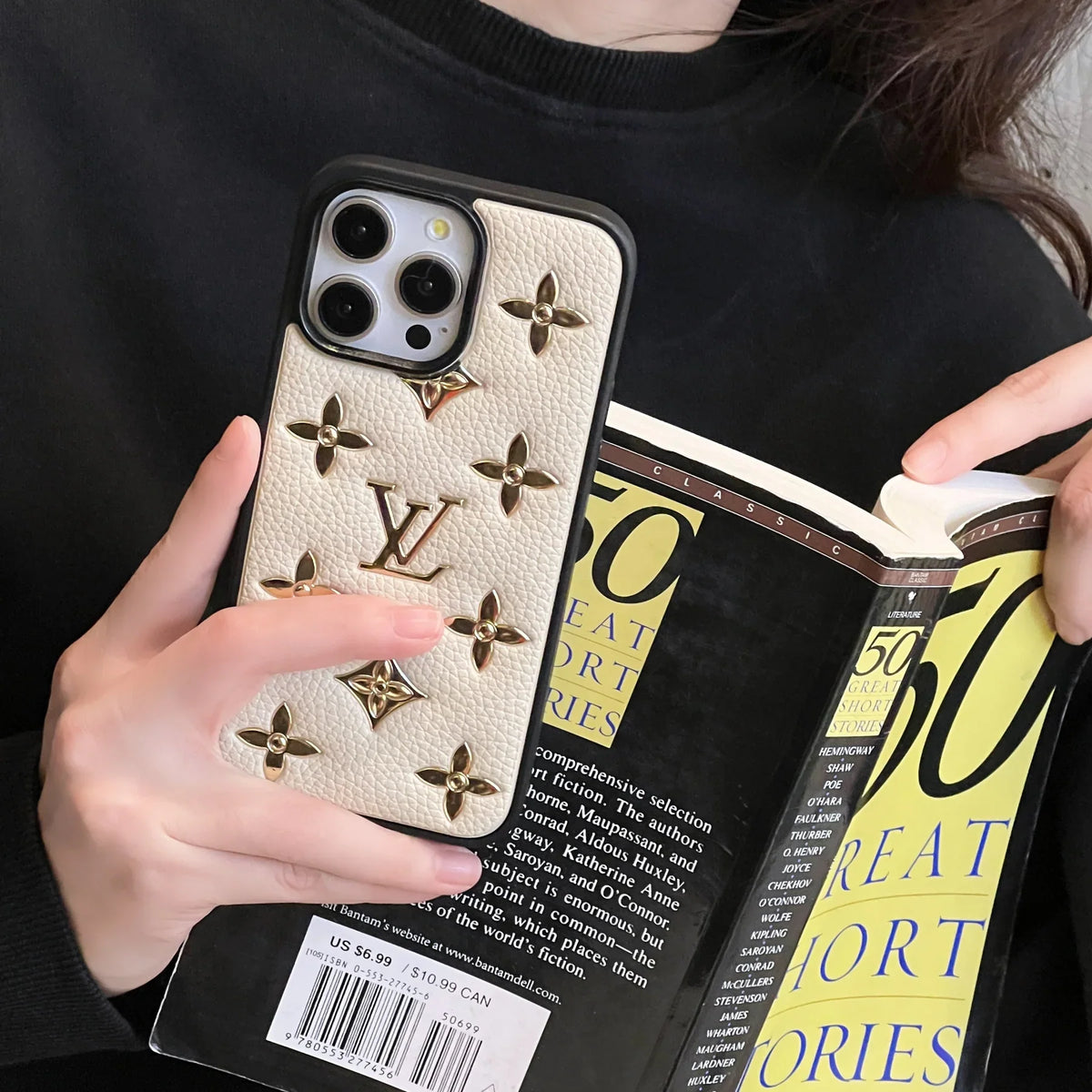 Luxury Golden Monogram Leather Iphone Case / 18 Pro / 18 Pro Max