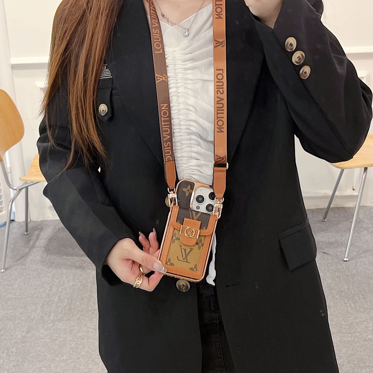 Louis Vuitton Phone Case Crossbody iPhone