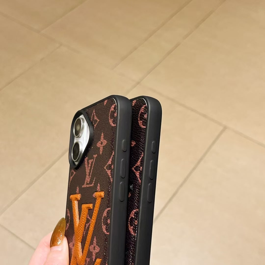 Stylish Louis Vuitton Phone Cover Logo Initial For Iphone 13-16 Pro Max / 18 Pro / 18 Pro Max