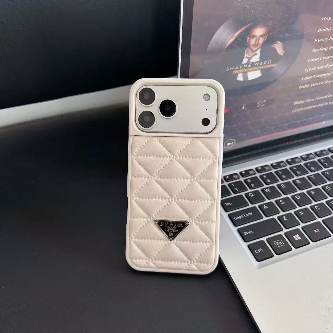 Prada iPhone Cover for 17 / Pro / Pro Max / Air / Series