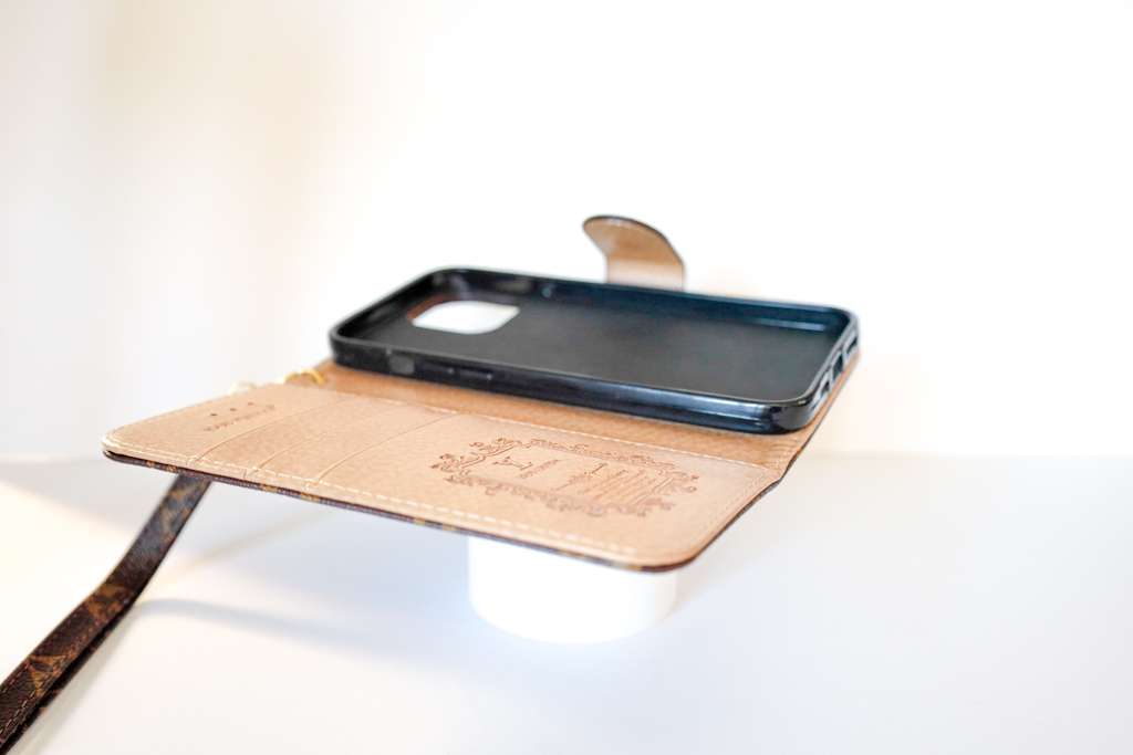 Louis Vuitton iPhone Wallet Case for X16 Pro Max Plus