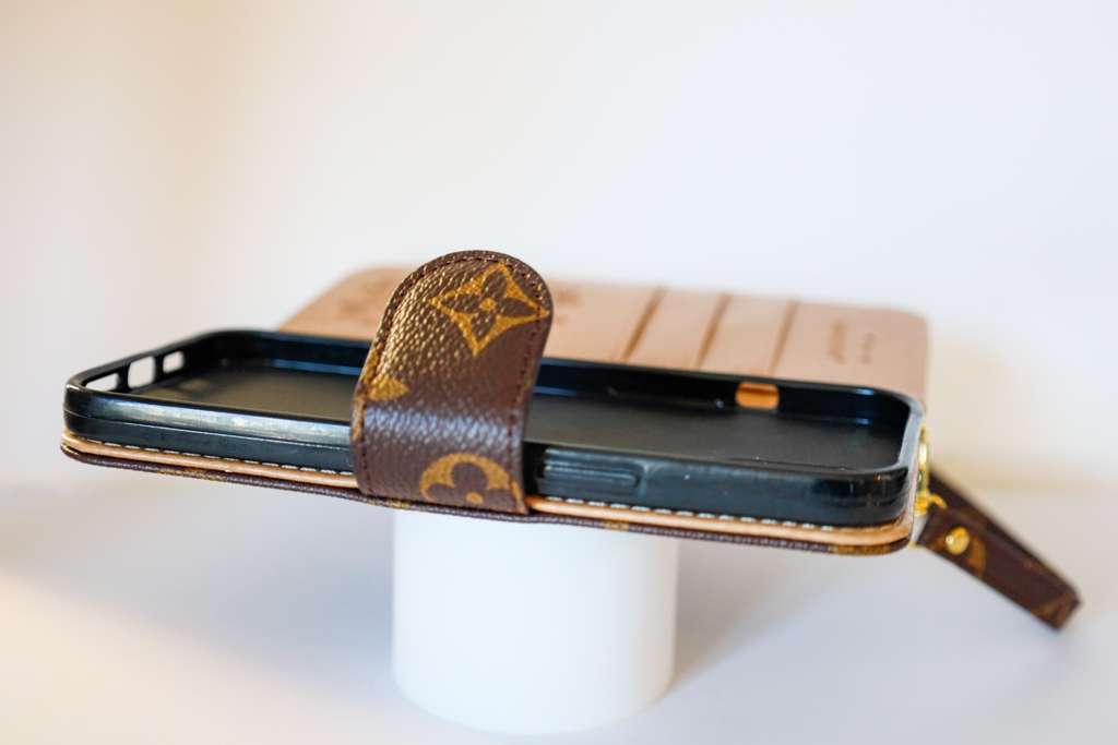 Louis Vuitton iPhone Wallet Case for X16 Pro Max Plus