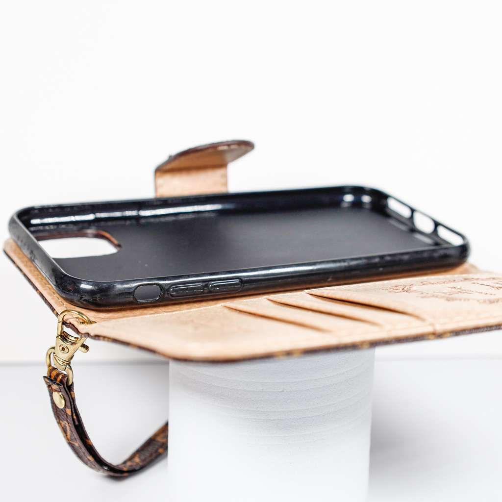 Louis Vuitton Wallet Case for iPhone X16 Series