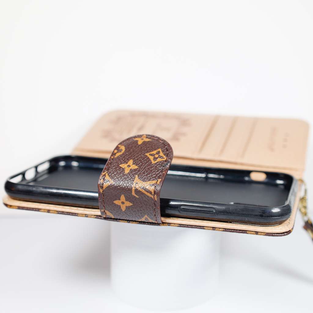 Louis Vuitton Wallet Case for iPhone X16 Series