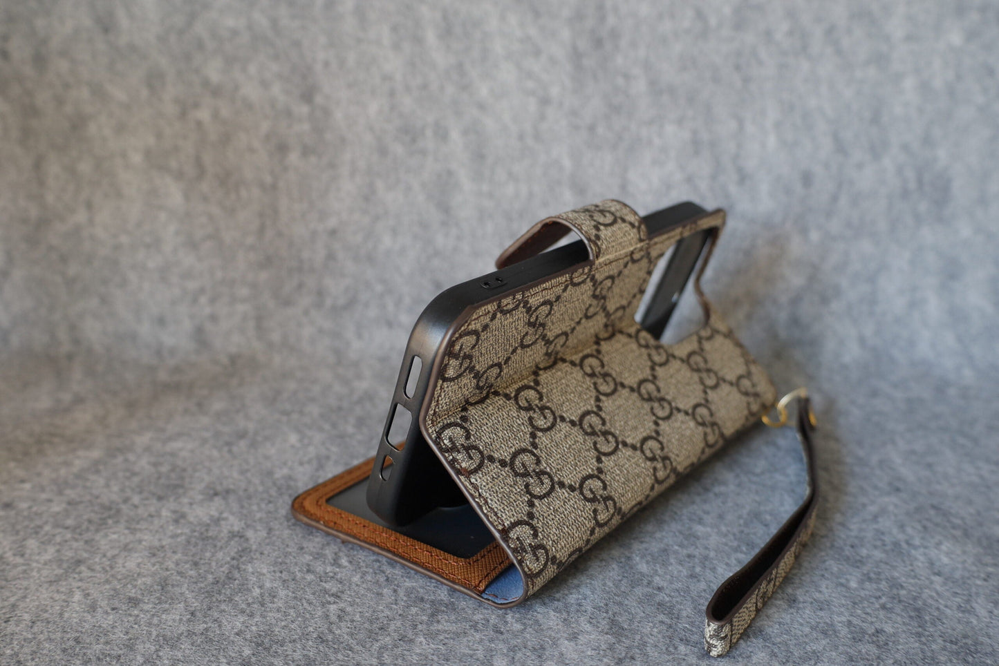 Gucci Phone Wallet Case 11  16 Pro Max Plus