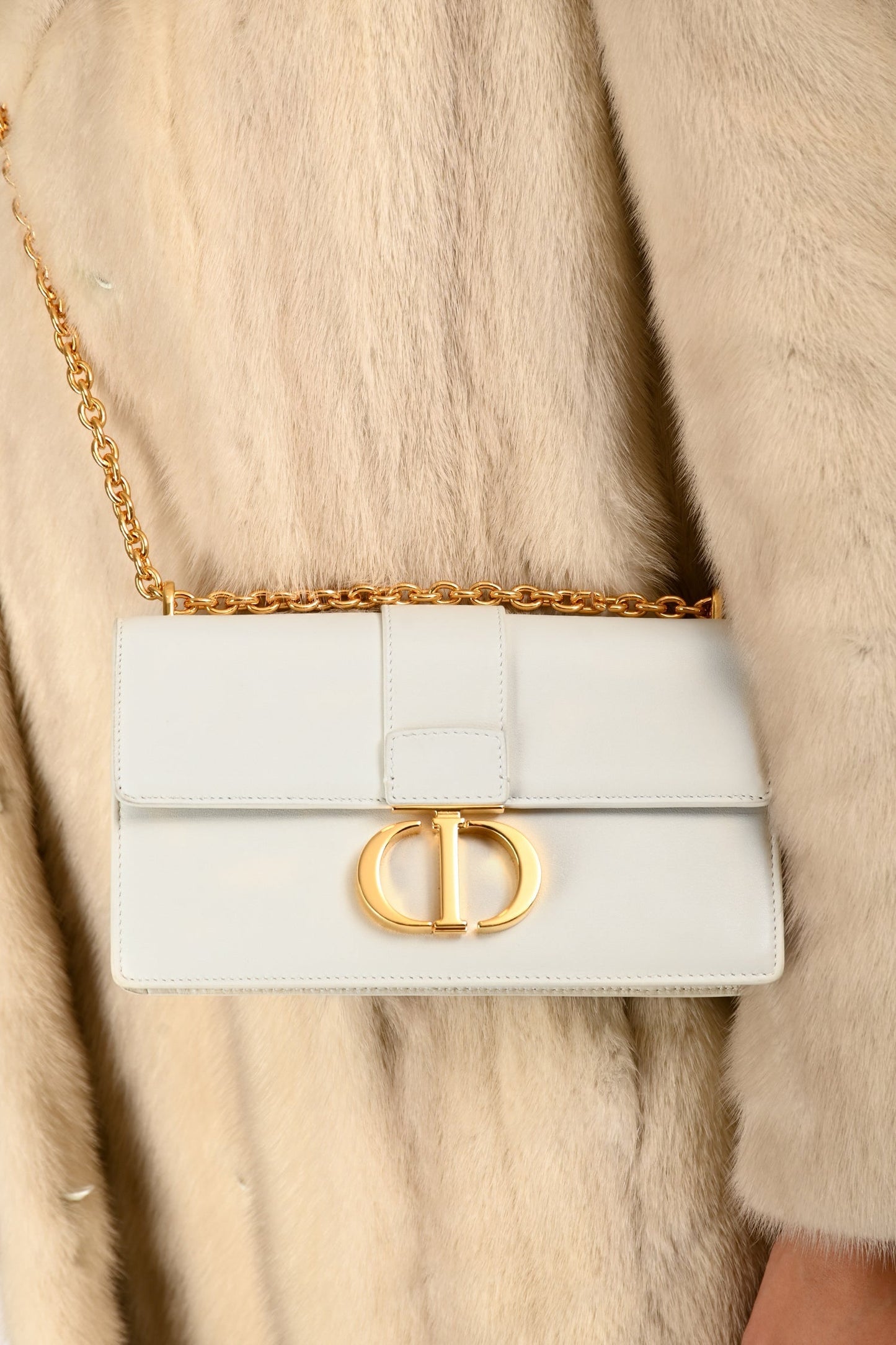 Christian Dior White Leather '30 Montaigne East-West' Crossbody Bag With Chain