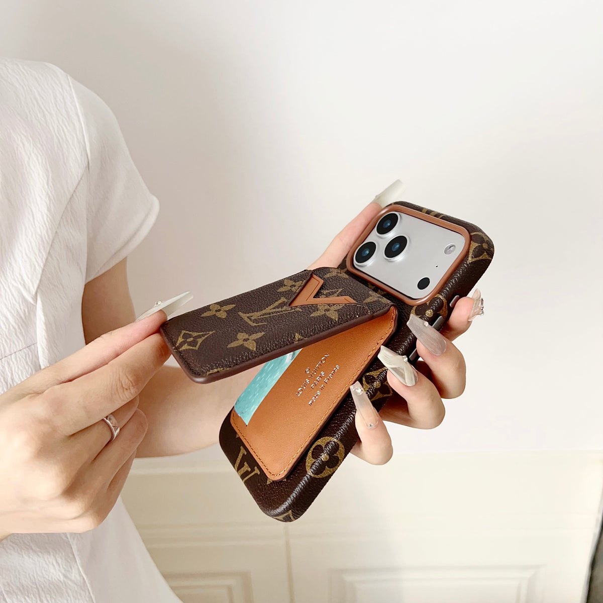 Magnet Card Holder Lv Iphone Case For 13-17 / Pro / Pro Max / 18 Pro / 18 Pro Max