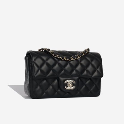 Chanel Classic Flap Lambskin Black Shoulder Bag Style 138