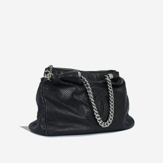 Chanel Luxury Leather Black Tote Bag Leather