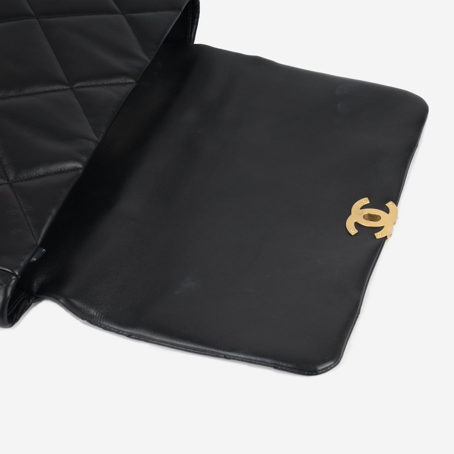Chanel Chanel 19 Lambskin Black Shoulder Bag Style 32