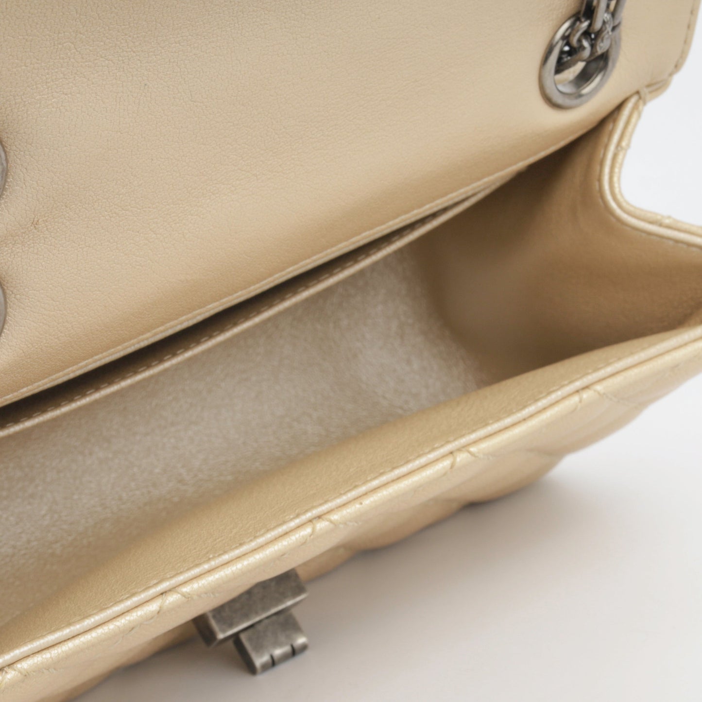 Chanel Mini Reissue 2 55 Handbag Style 2