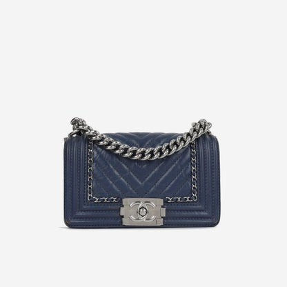 Chanel Boy Bag Lambskin Black Shoulder Bag Style 21