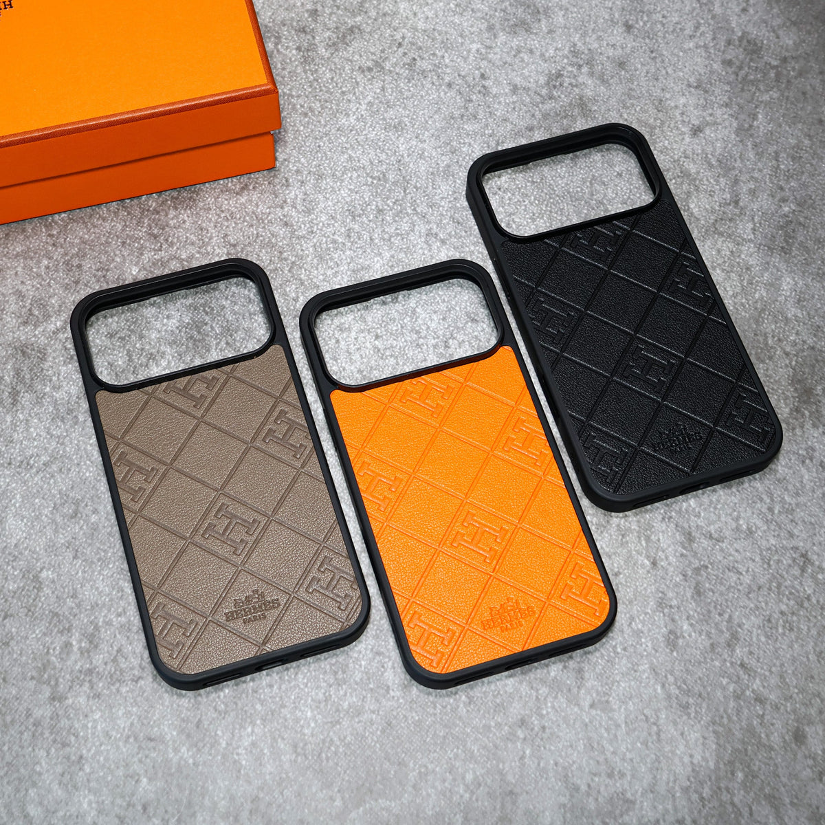 Stamped Leather H Iphone Case For 17 Series / 18 Pro / 18 Pro Max