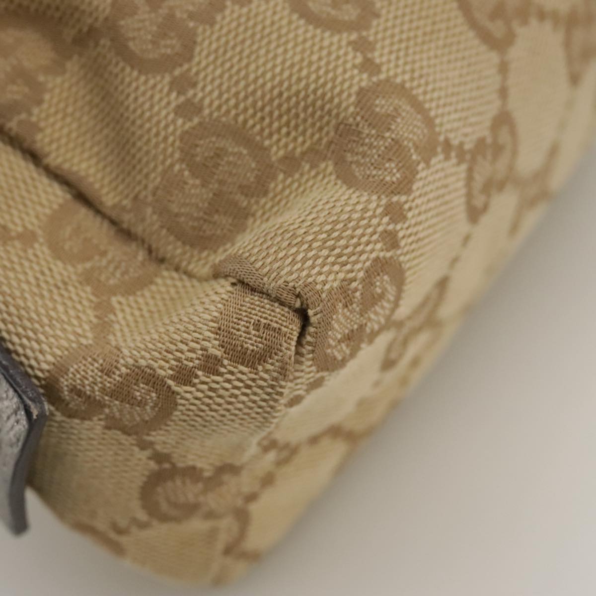 Canvas Crossbody Bag with Distinctive GG Pattern