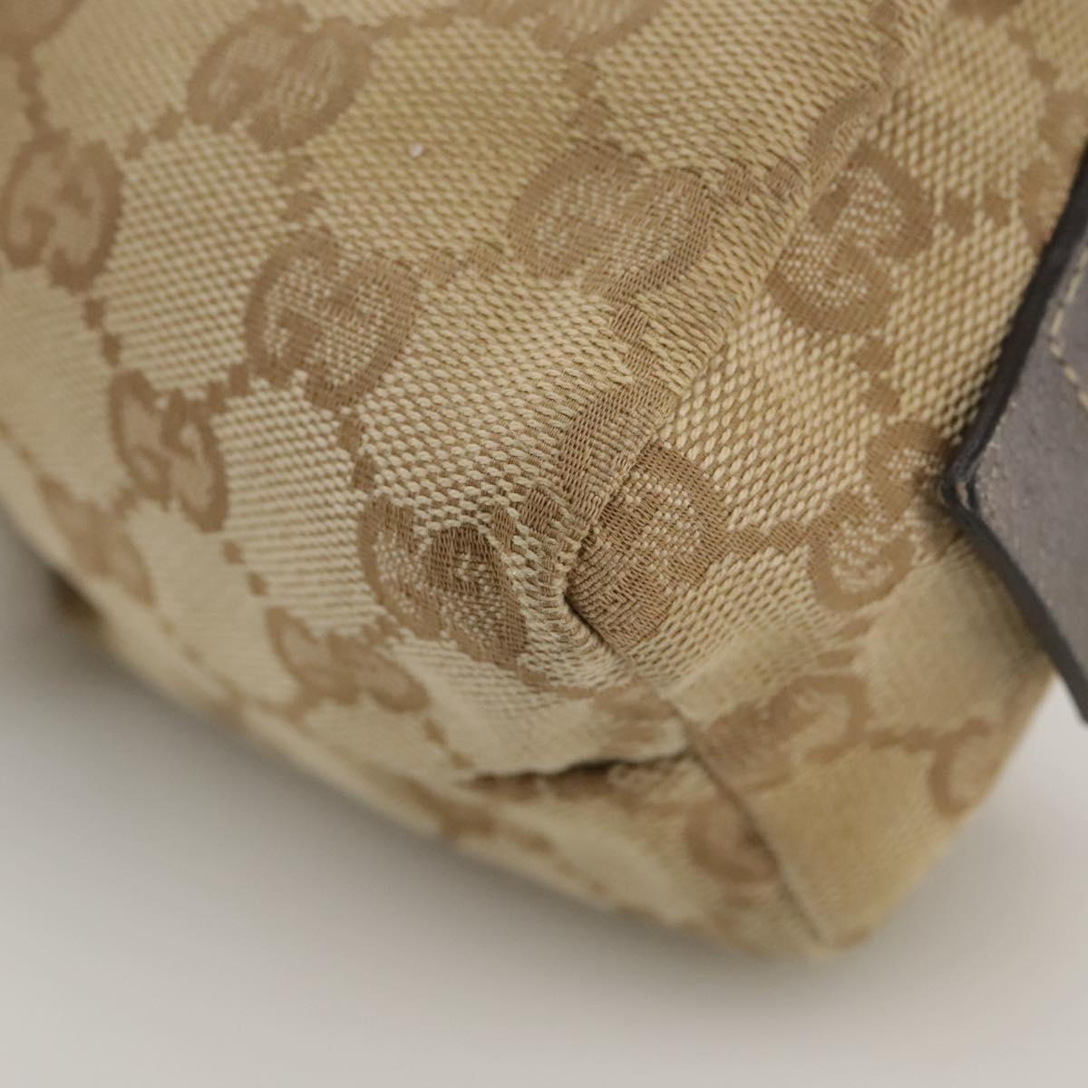 Canvas Crossbody Bag with Distinctive GG Pattern