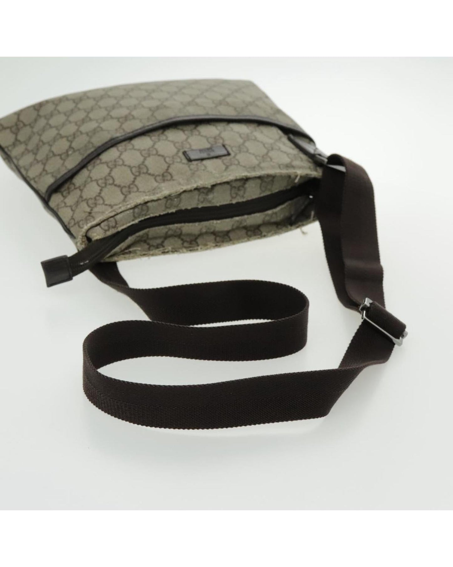 GG Supreme Canvas Crossbody Bag