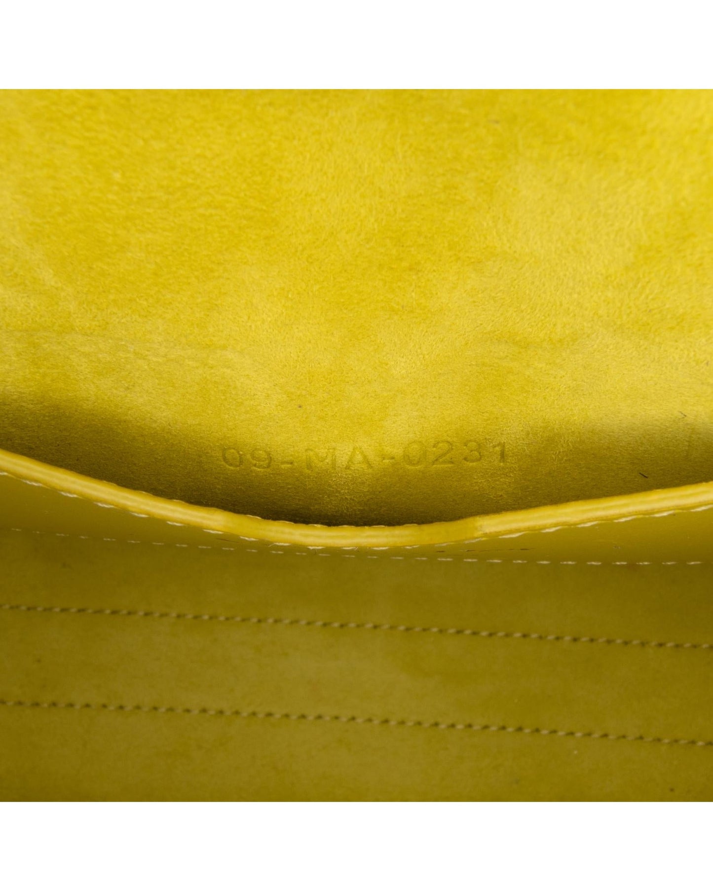 Medium Leather Crossbody Bag with Adjustable Strap and Buckle Closure