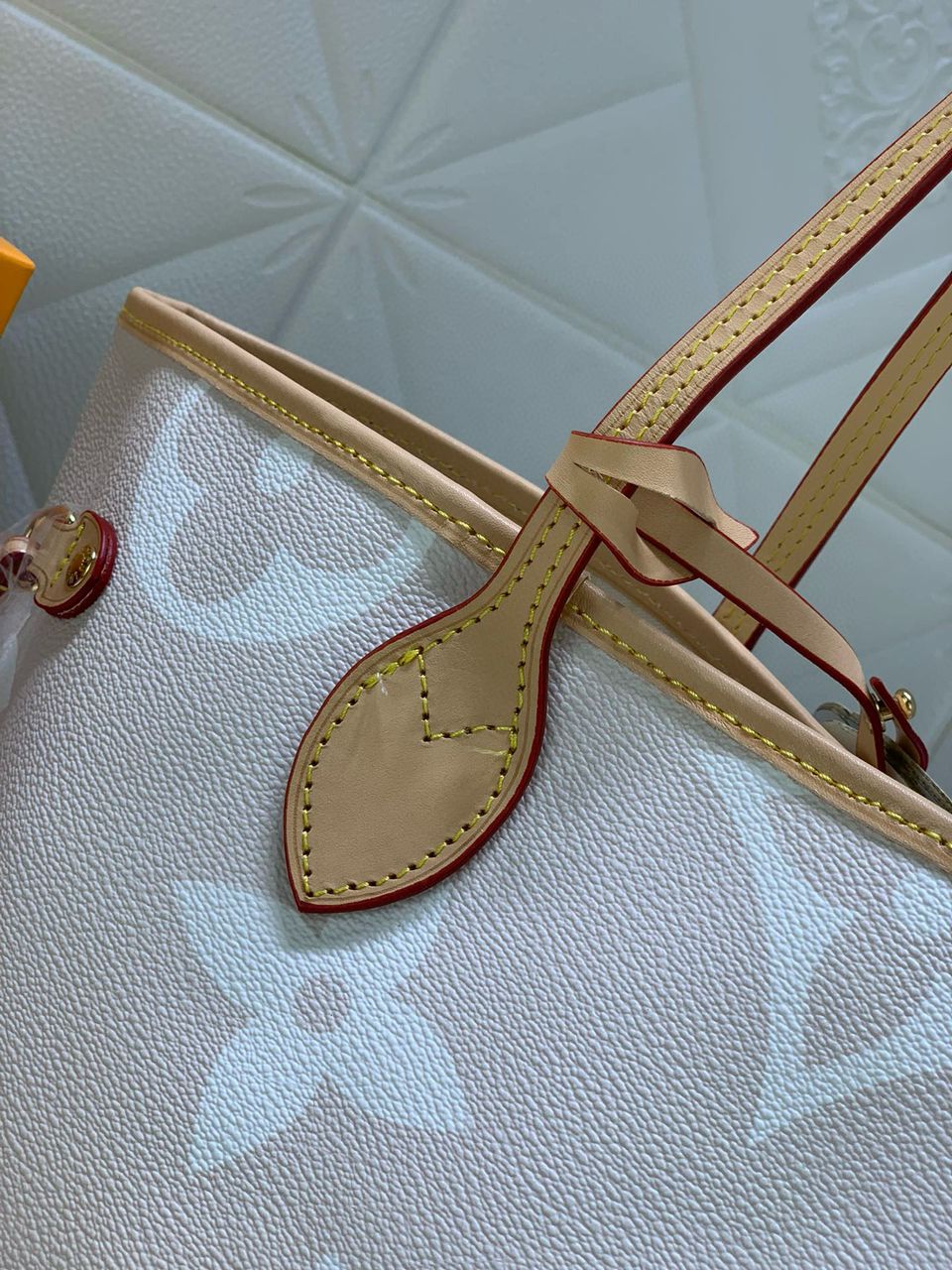 LOUIS VUITTON  Monogram Giant By The Pool Neverfull MM Brume