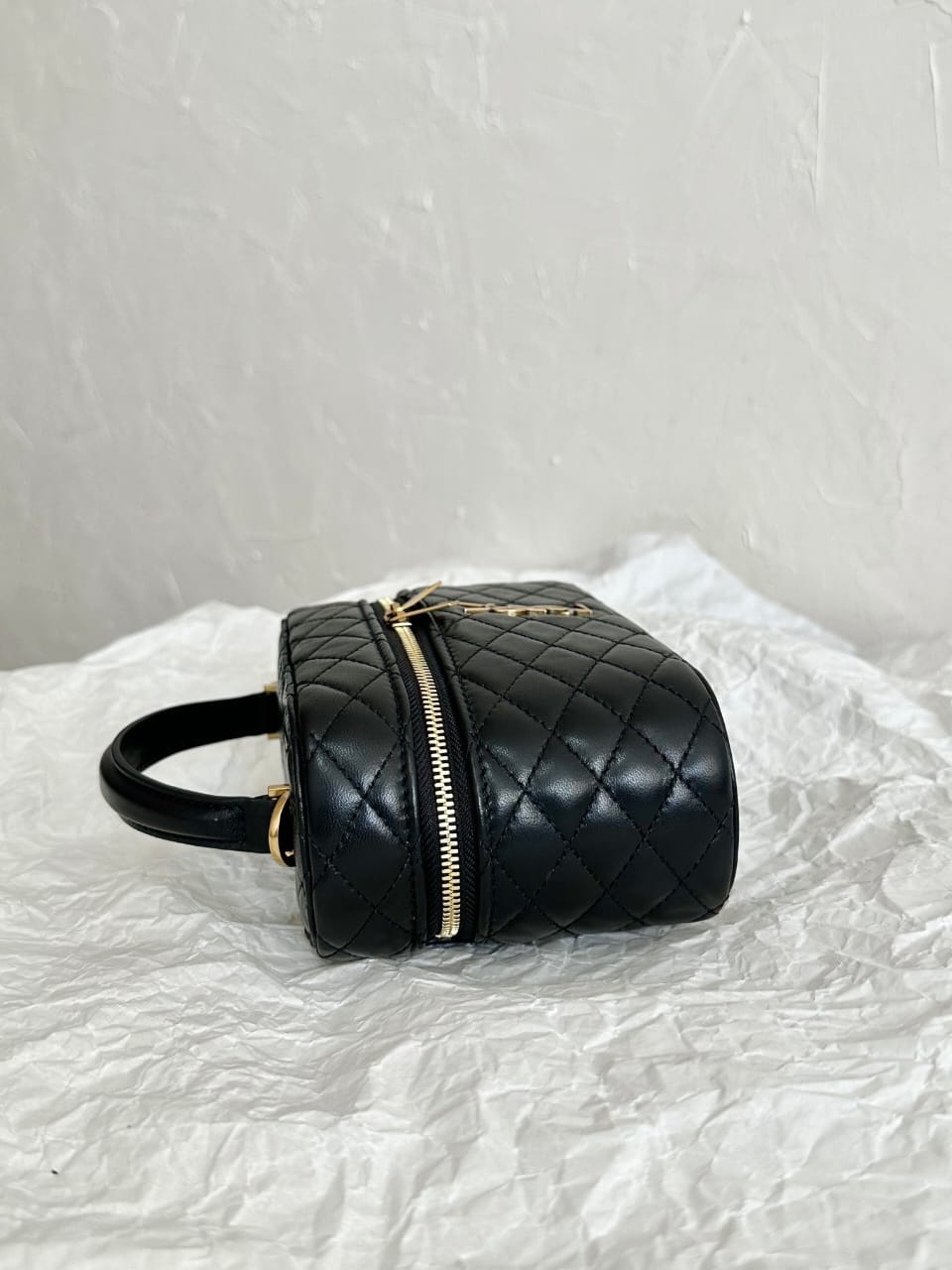 Saint Laurent Leather Gold Shoulder Bag