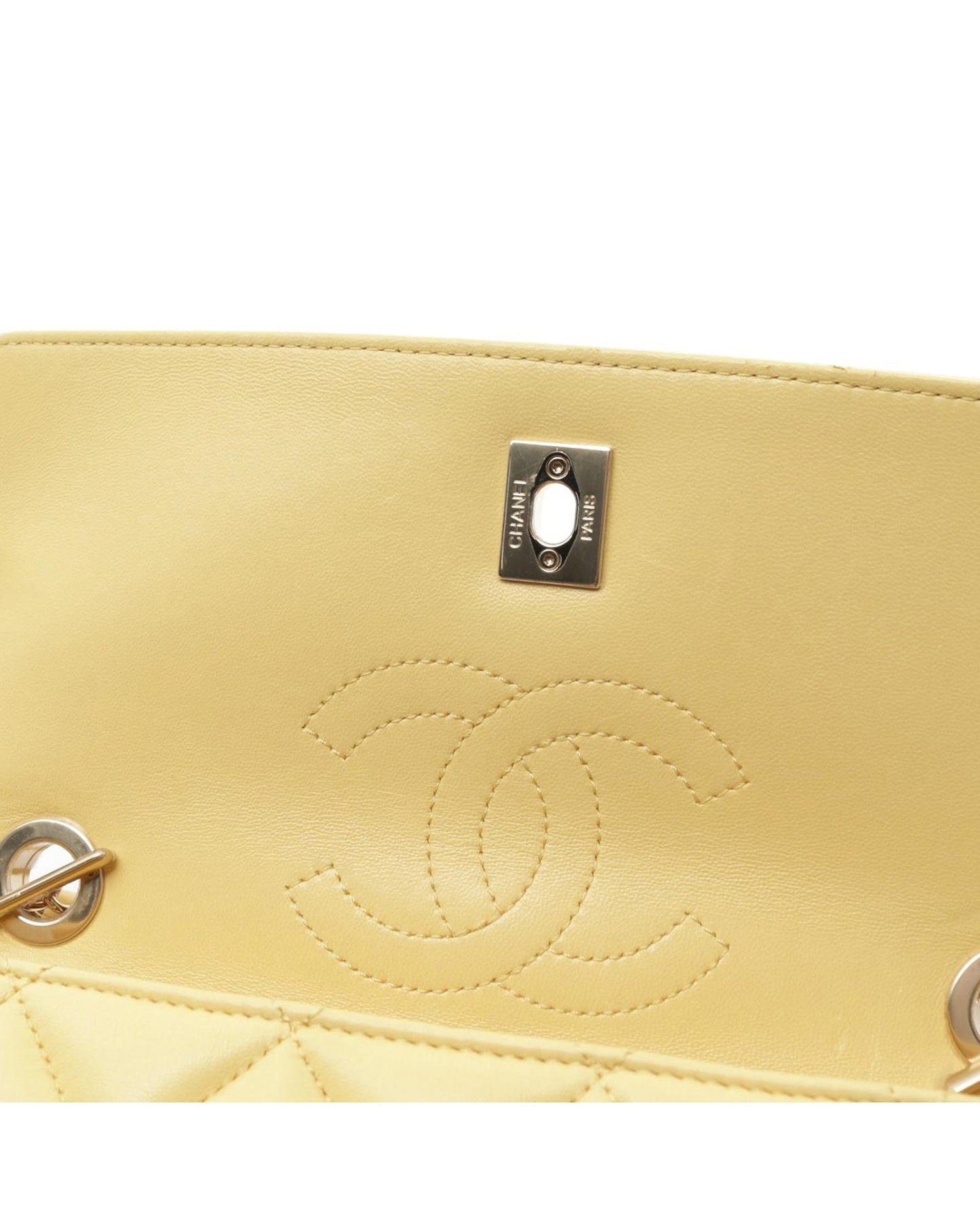 Quilted Lambskin Trendy CC Flap Crossbody Bag with Chain Straps