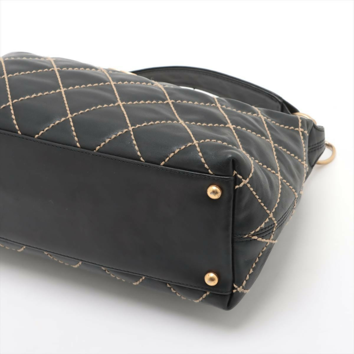 Chanel Black Lambskin Leather Handbag With Gold Hardware
