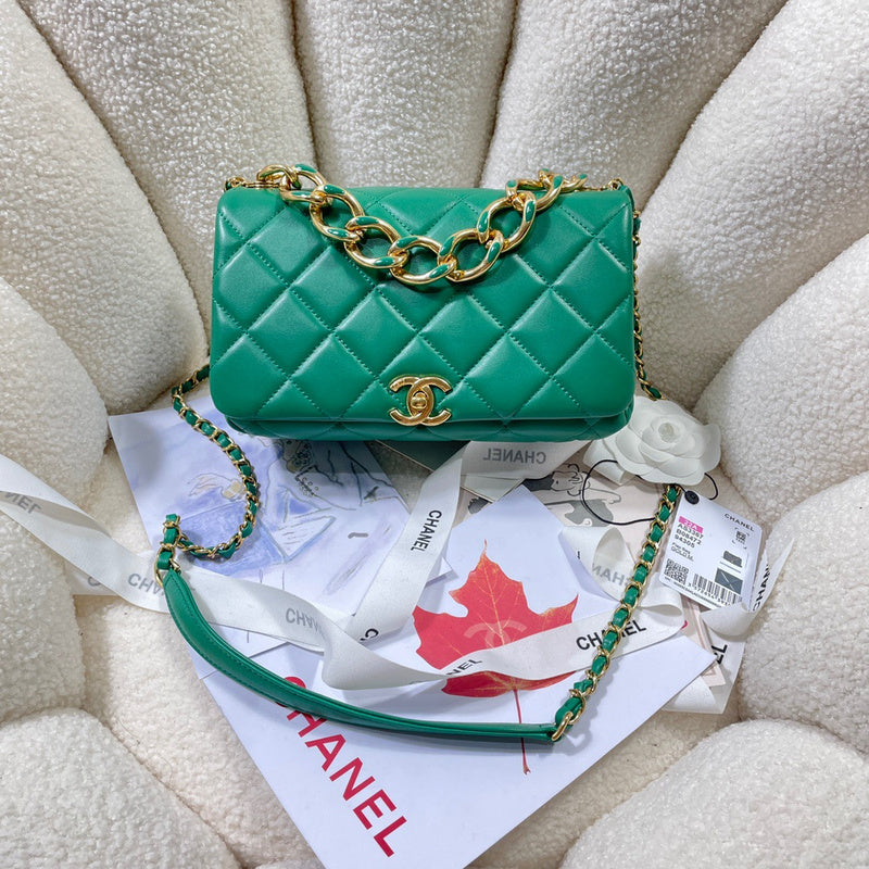 Chanel Luxury Handbag Style 421