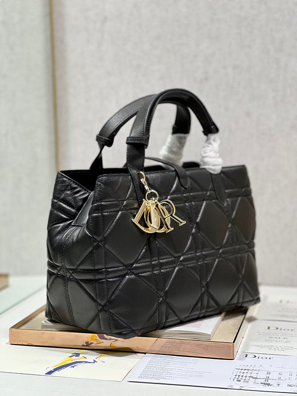 Chanel Luxury Handbag Style 361
