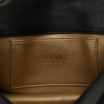 Chanel Luxury Handbag Style 641