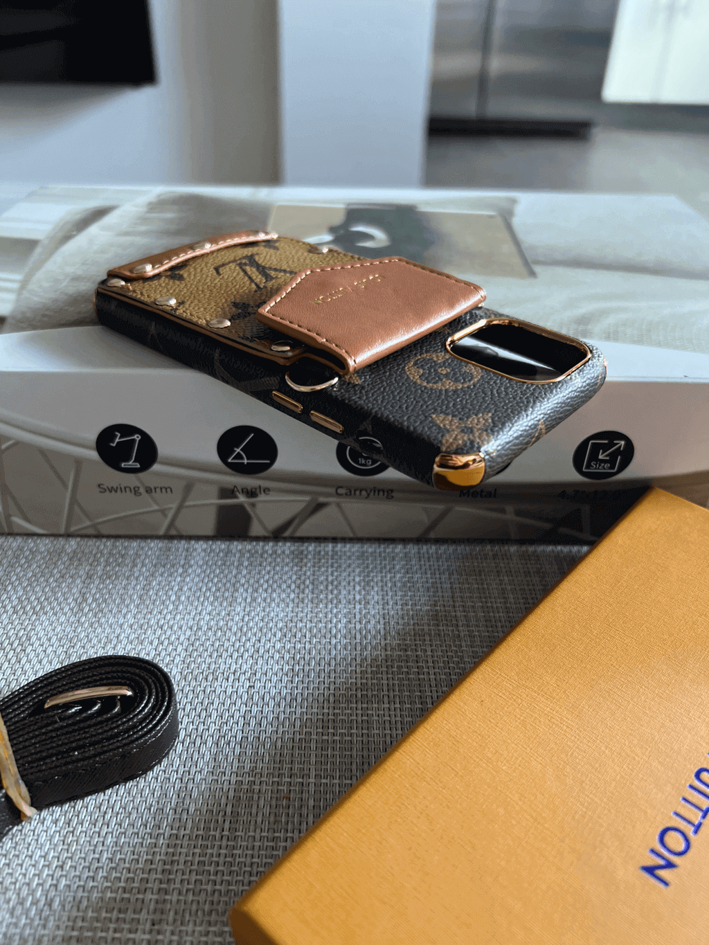 Lv Crossbody Phone Case Card Holder Wallet For Iphone 11 12 13 14 15 16 Pro Max Plus / 18 Pro / 18 Pro Max