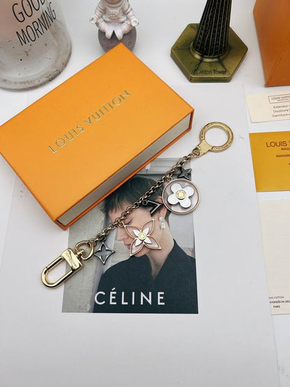 LV Keychain&mdash;Stylish Ornament &amp; Trendy Bag Charm Design