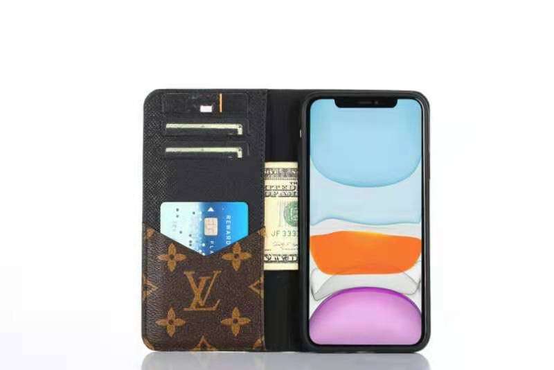 LV iPhone Wallet Case&nbsp;Accent Color Edge
