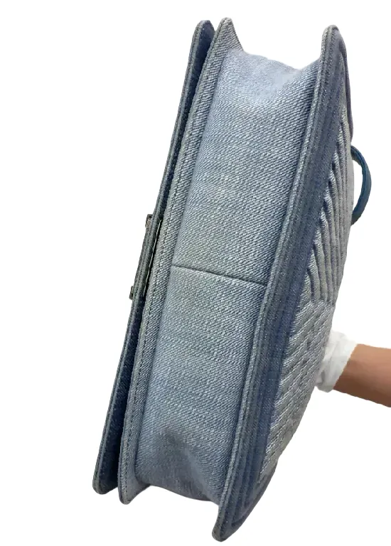 Boy crossbody bag Chanel Blue in Denim - Jeans B24-58 B24-85