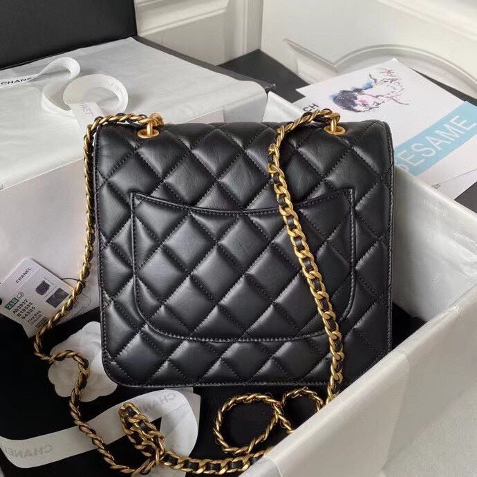Chanel Luxury Handbag Style 275
