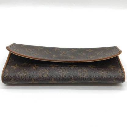 Louis Vuitton   Pochette Shoulder Bag
