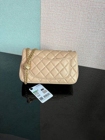 Chanel Luxury Handbag Style 63