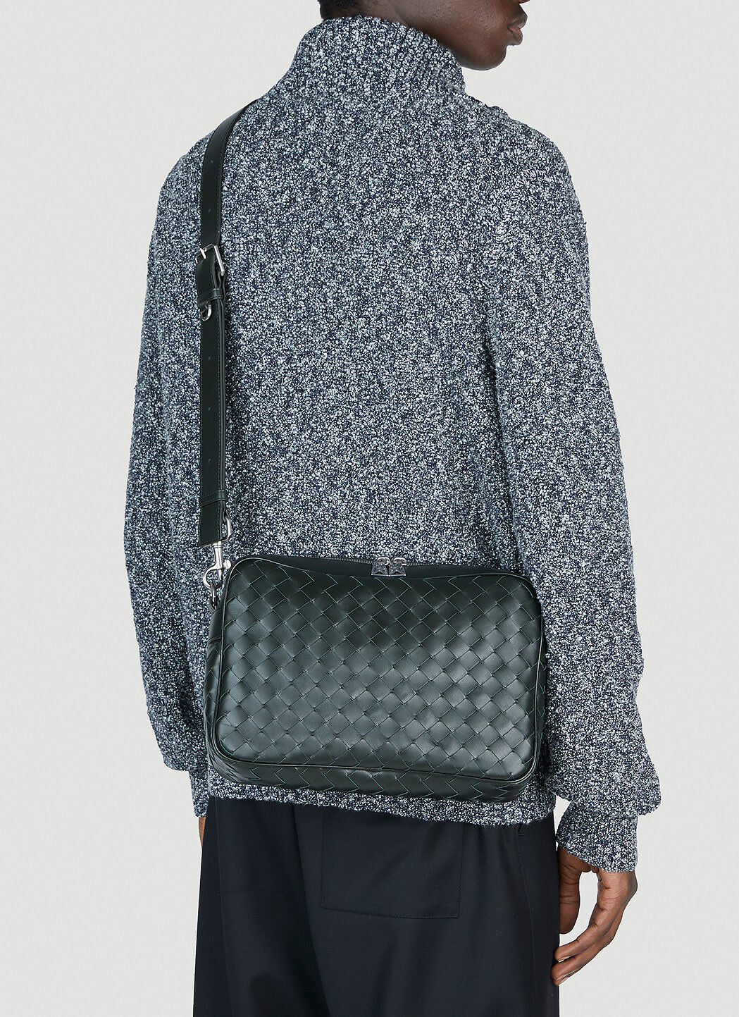 Bottega Veneta Men Intrecciato Crossbody Bag
