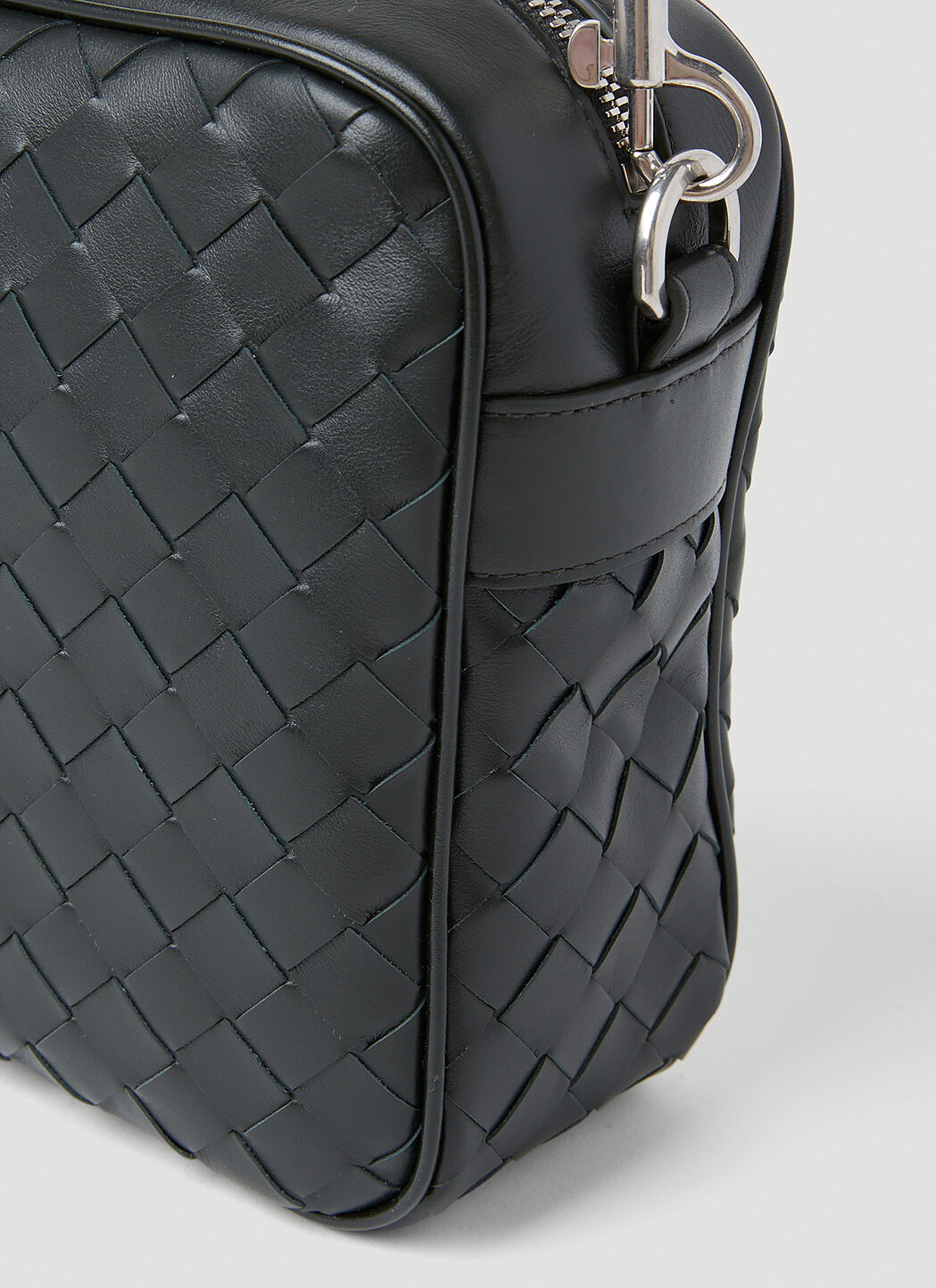 Bottega Veneta Men Intrecciato Crossbody Bag