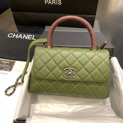 Chanel Luxury Handbag Style 529